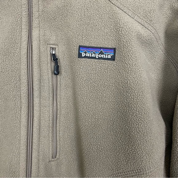 Patagonia Men’s Lightweight R4 Jacket Size XL Light Brown Style 36151 - Picture 4 of 12